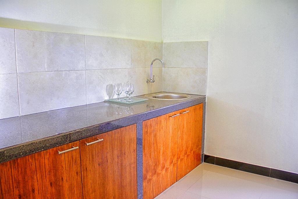 Ryanbagus Guest House Canggu Exterior foto